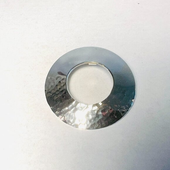 PENDANT - Picture 2 of 3